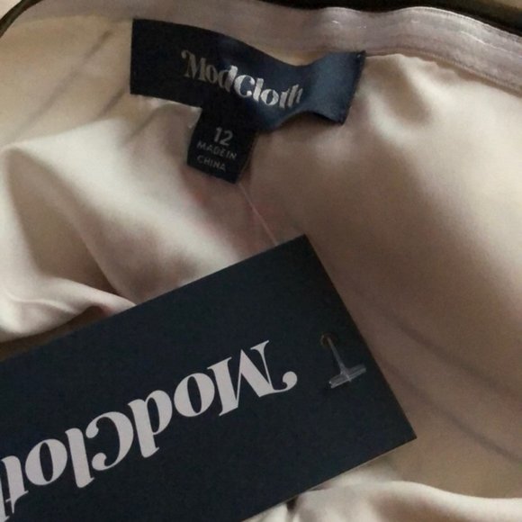Modcloth Nostalgia Queen Halter Dress Size 12 NWT - Picture 5 of 8